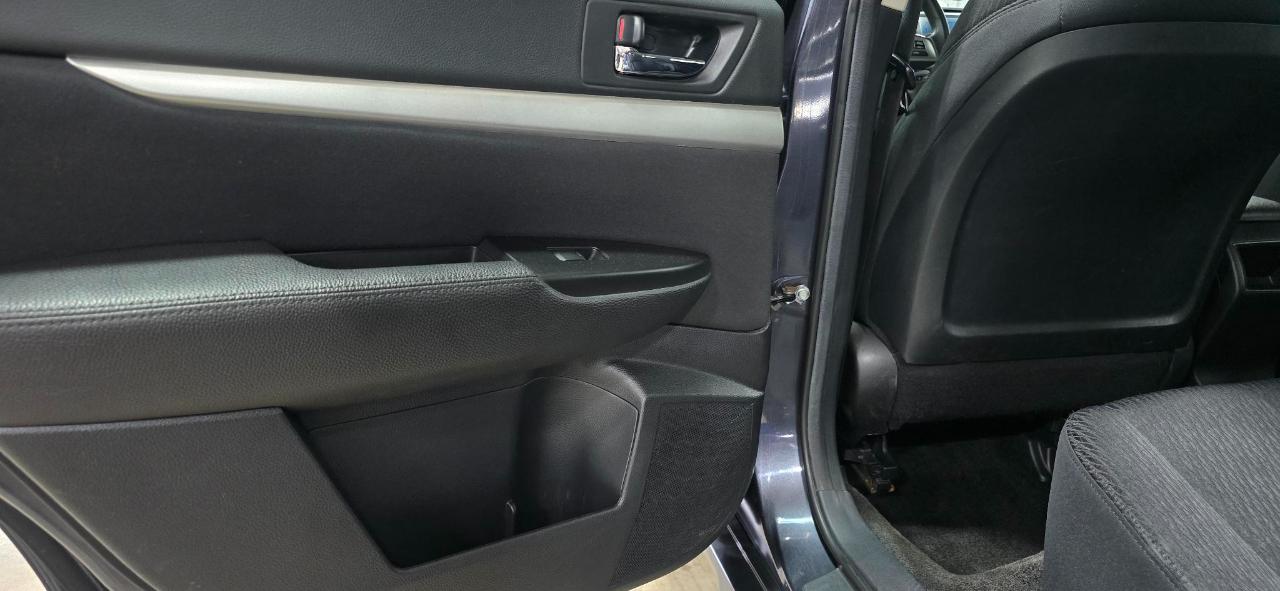 Subaru Outback 2.5i 2012