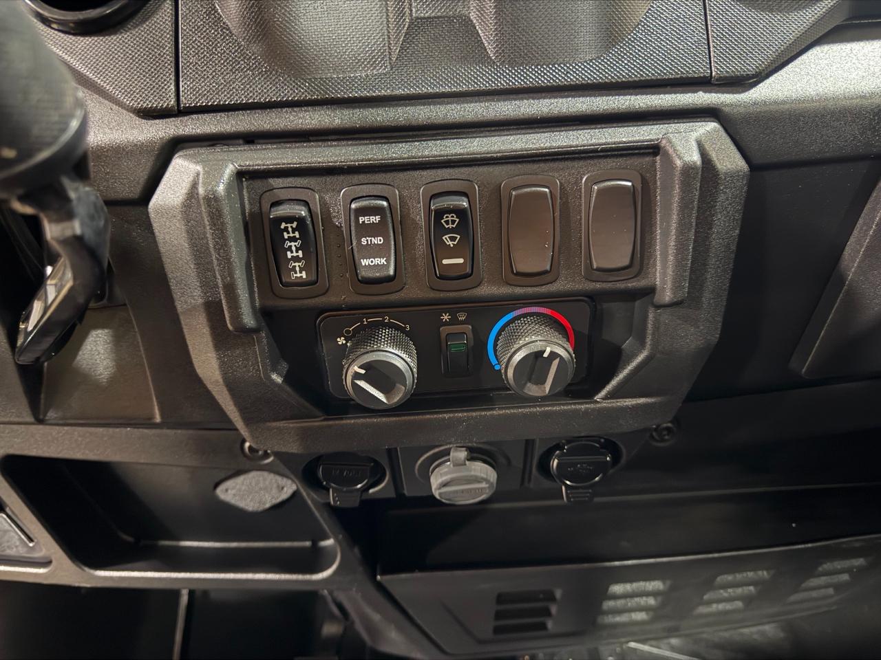 Polaris Ranger Crew XP 1000 Northstar Premium EPS  2025