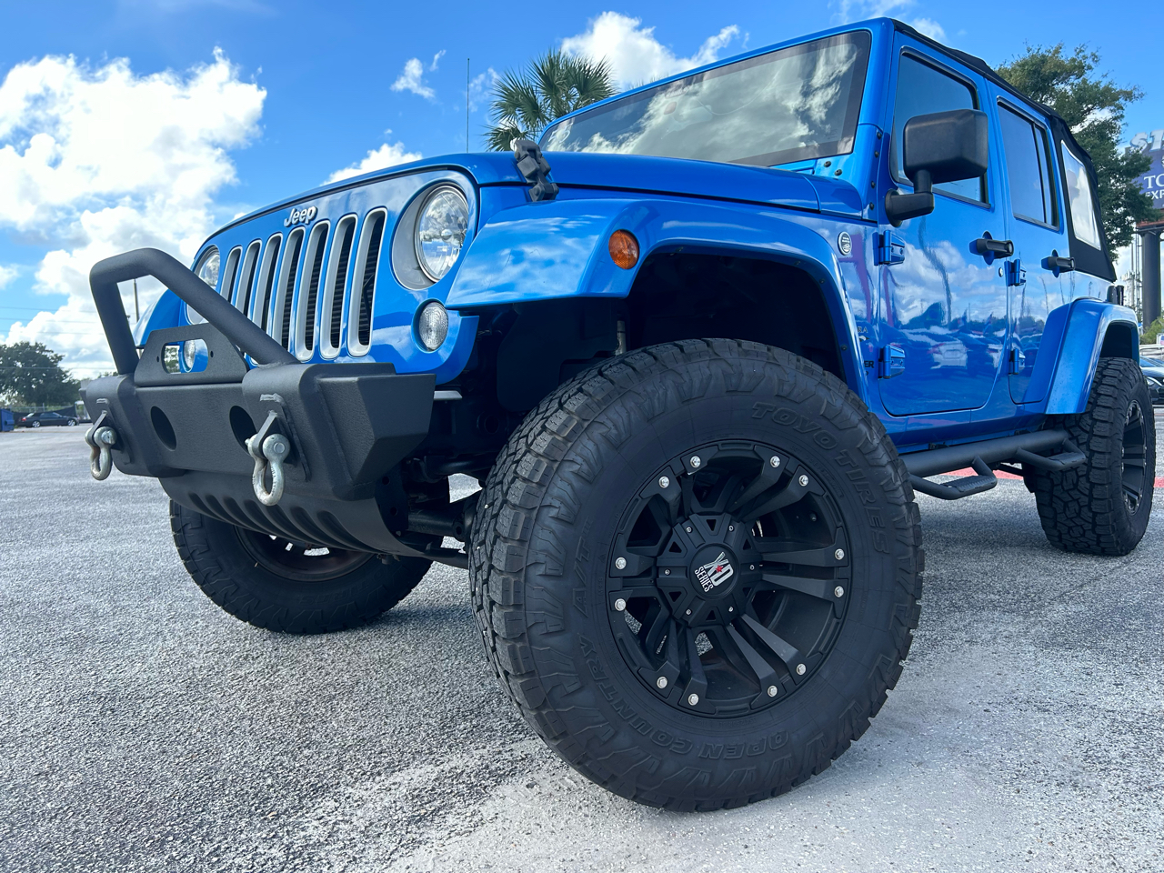Jeep Wrangler Unlimited Sahara 4WD 2016 Jeep Wrangler Unlimited Sahara 4WD 2016