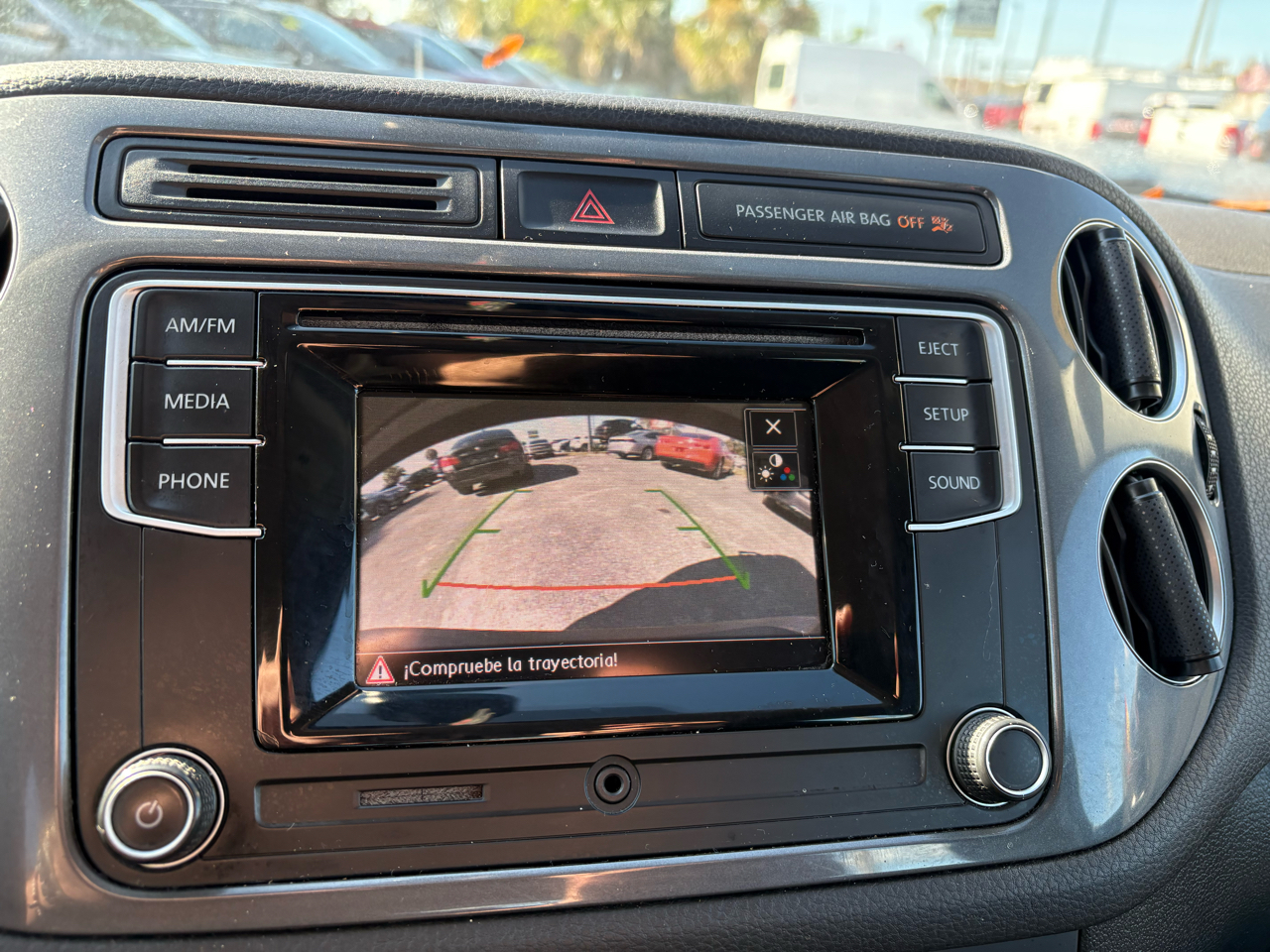 Volkswagen Tiguan SE 2016