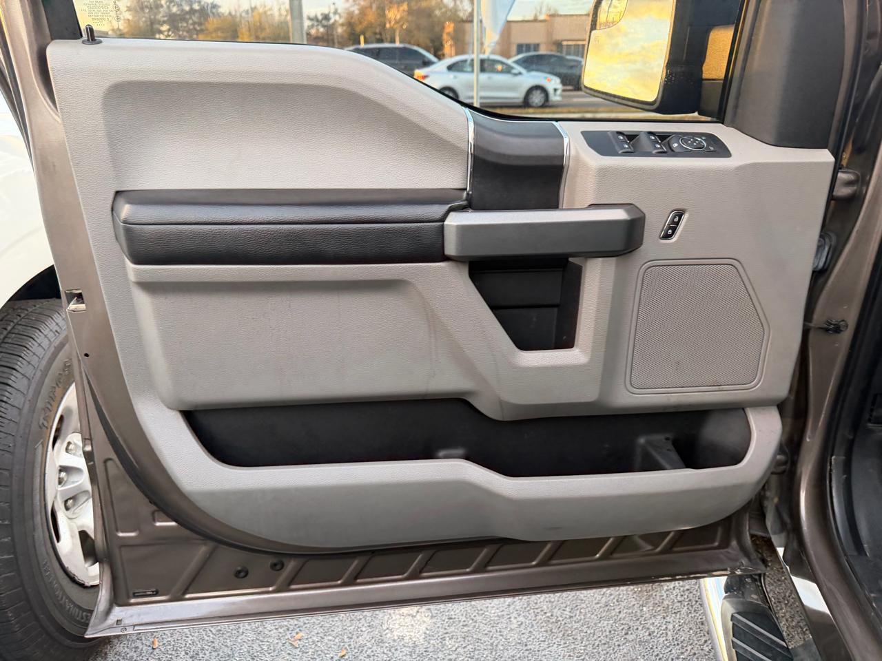 Ford F-150 XLT SuperCrew 5.5-ft. Bed 2WD 2018