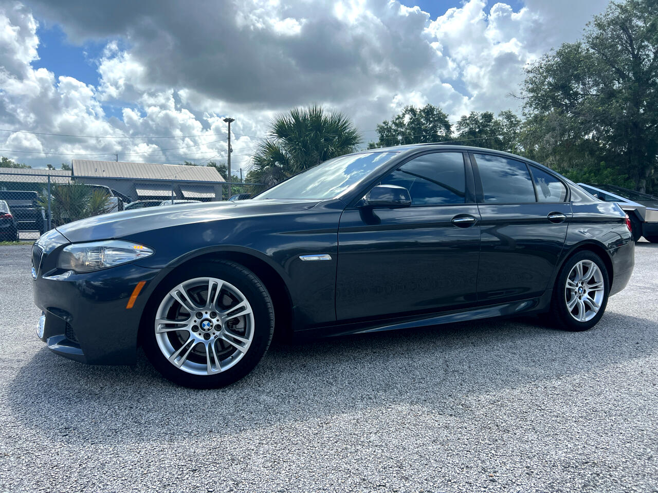 2011 Bmw 528i 5-series photo 2