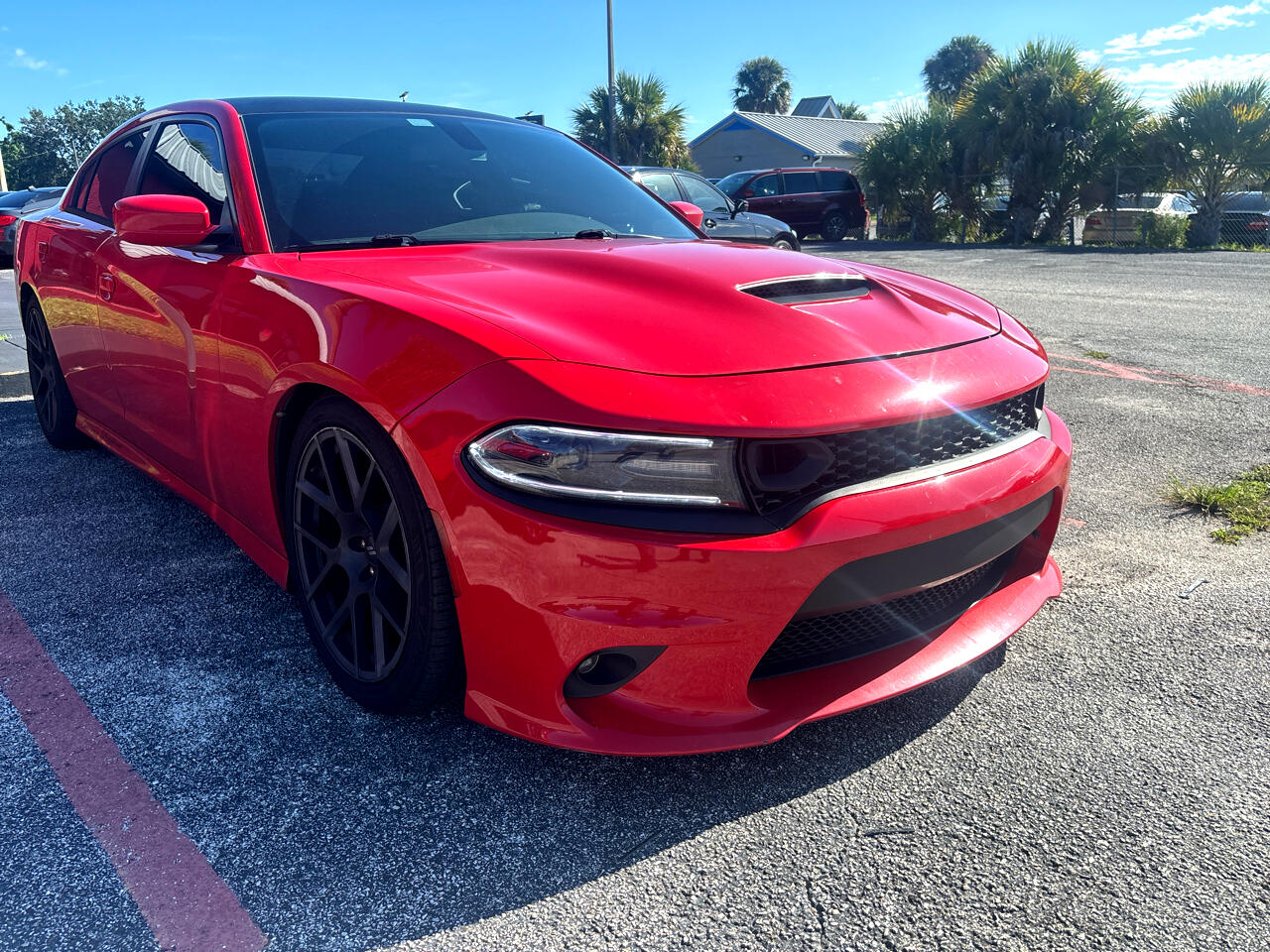 2017 Dodge Charger R/T photo 3