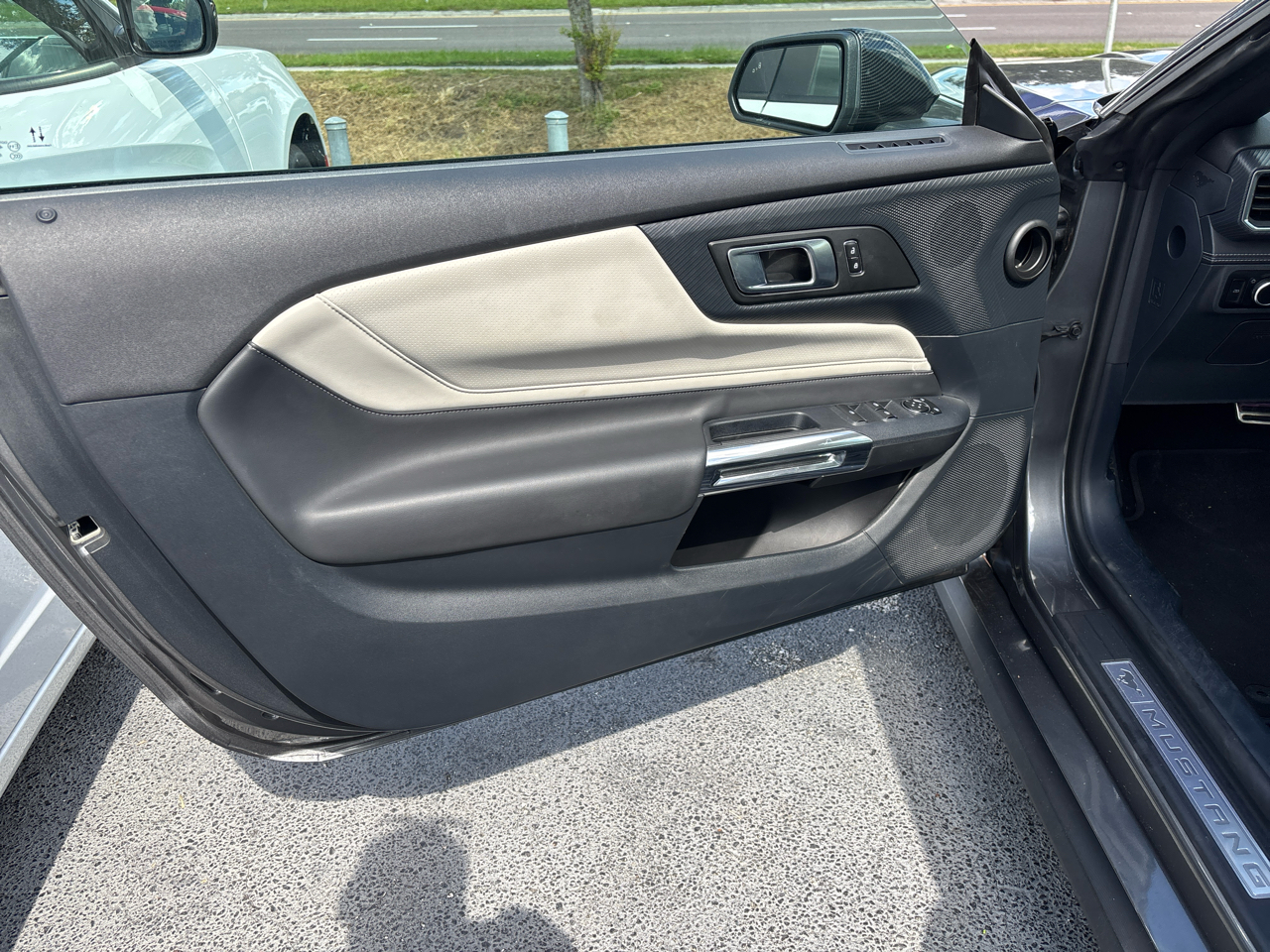 Ford Mustang EcoBoost Premium Convertible 2024 Ford Mustang EcoBoost Premium Convertible 2024