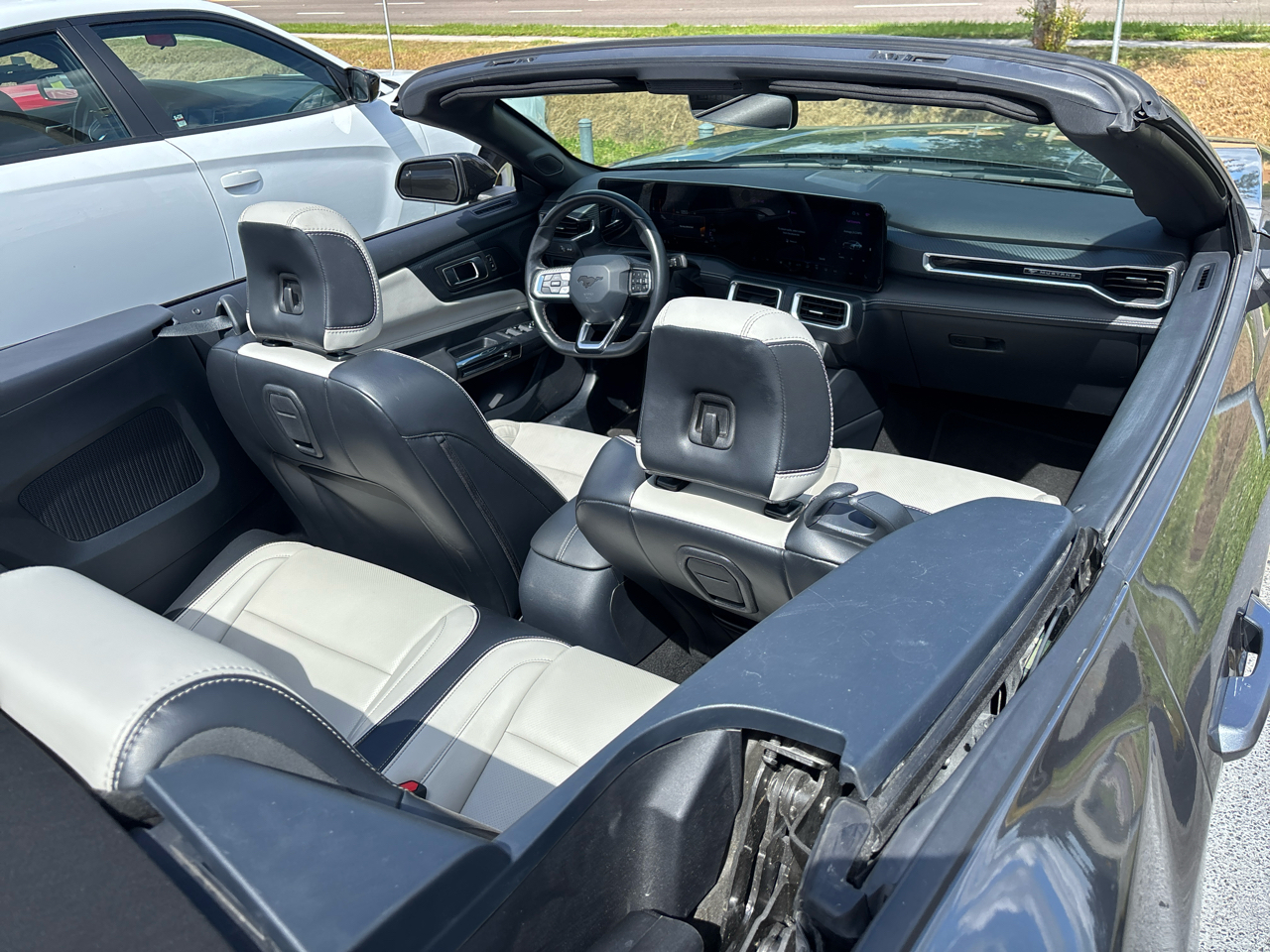 Ford Mustang EcoBoost Premium Convertible 2024 Ford Mustang EcoBoost Premium Convertible 2024