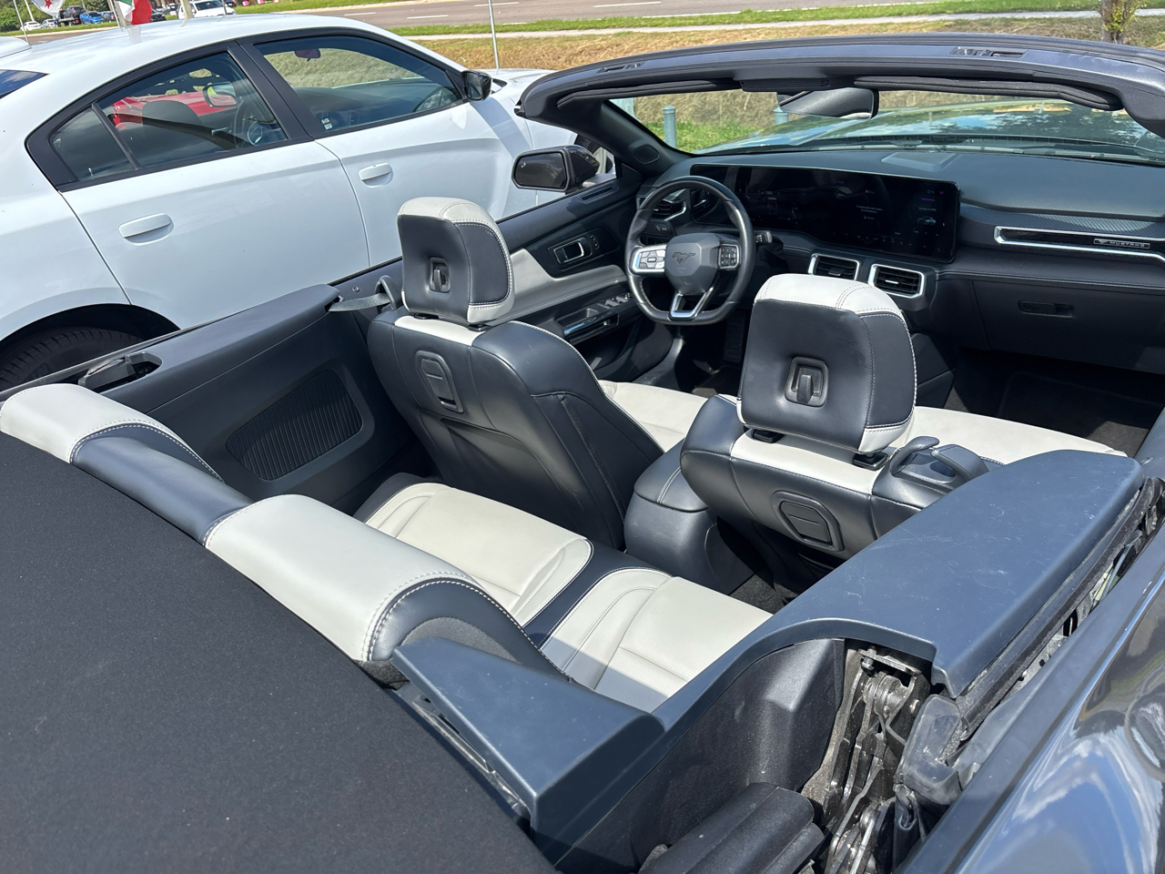 Ford Mustang EcoBoost Premium Convertible 2024 Ford Mustang EcoBoost Premium Convertible 2024