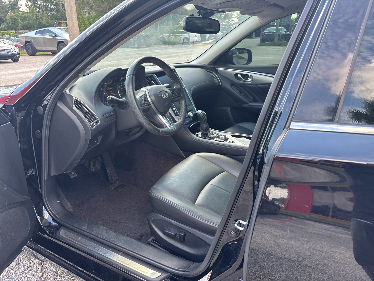 2020 Infiniti Q50 3.0t LUXE photo 2