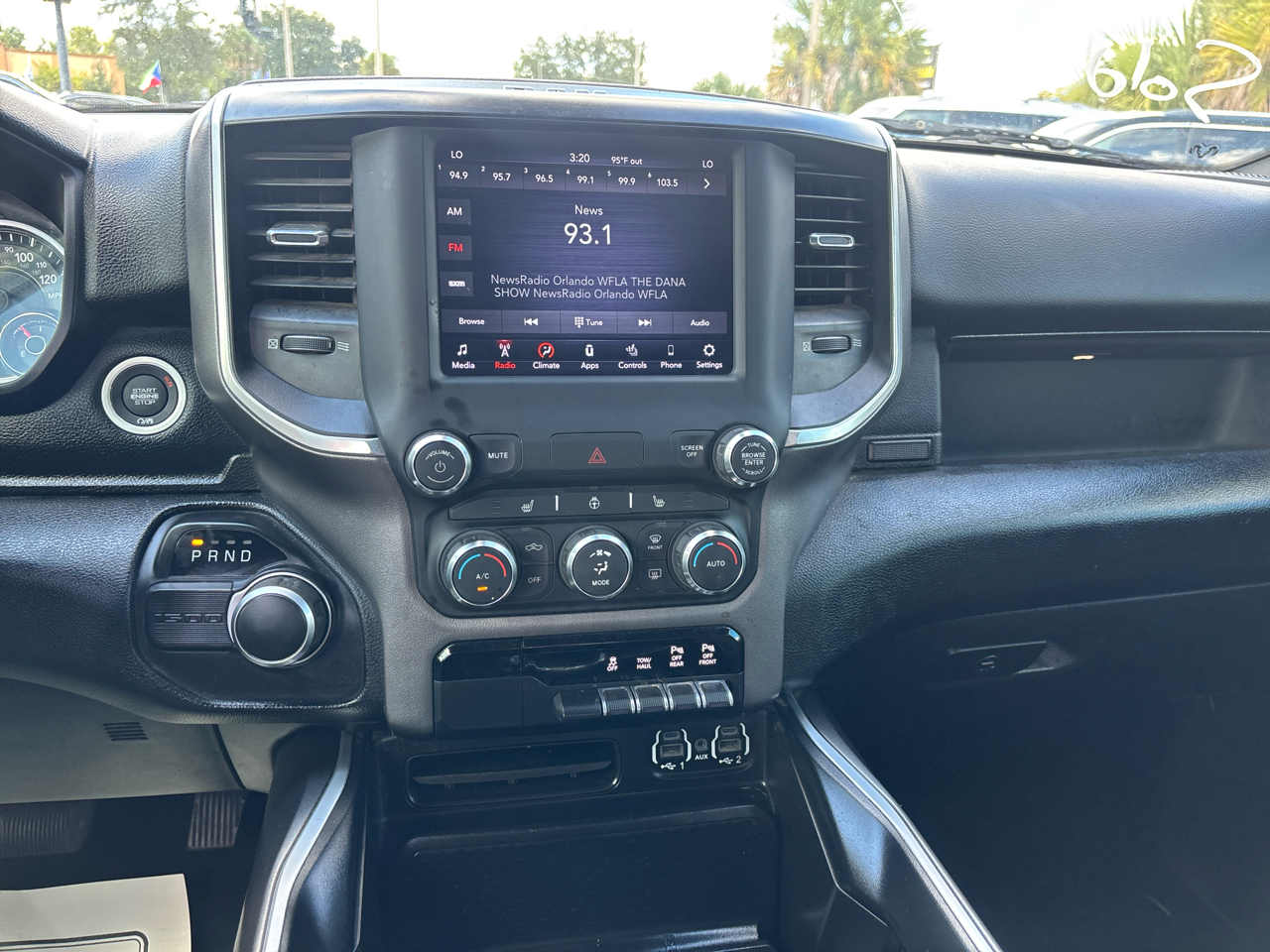 2021 Ram 1500 Big Horn photo 3