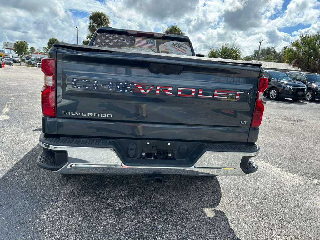 2021 Chevrolet Silverado 1500 LT photo 4