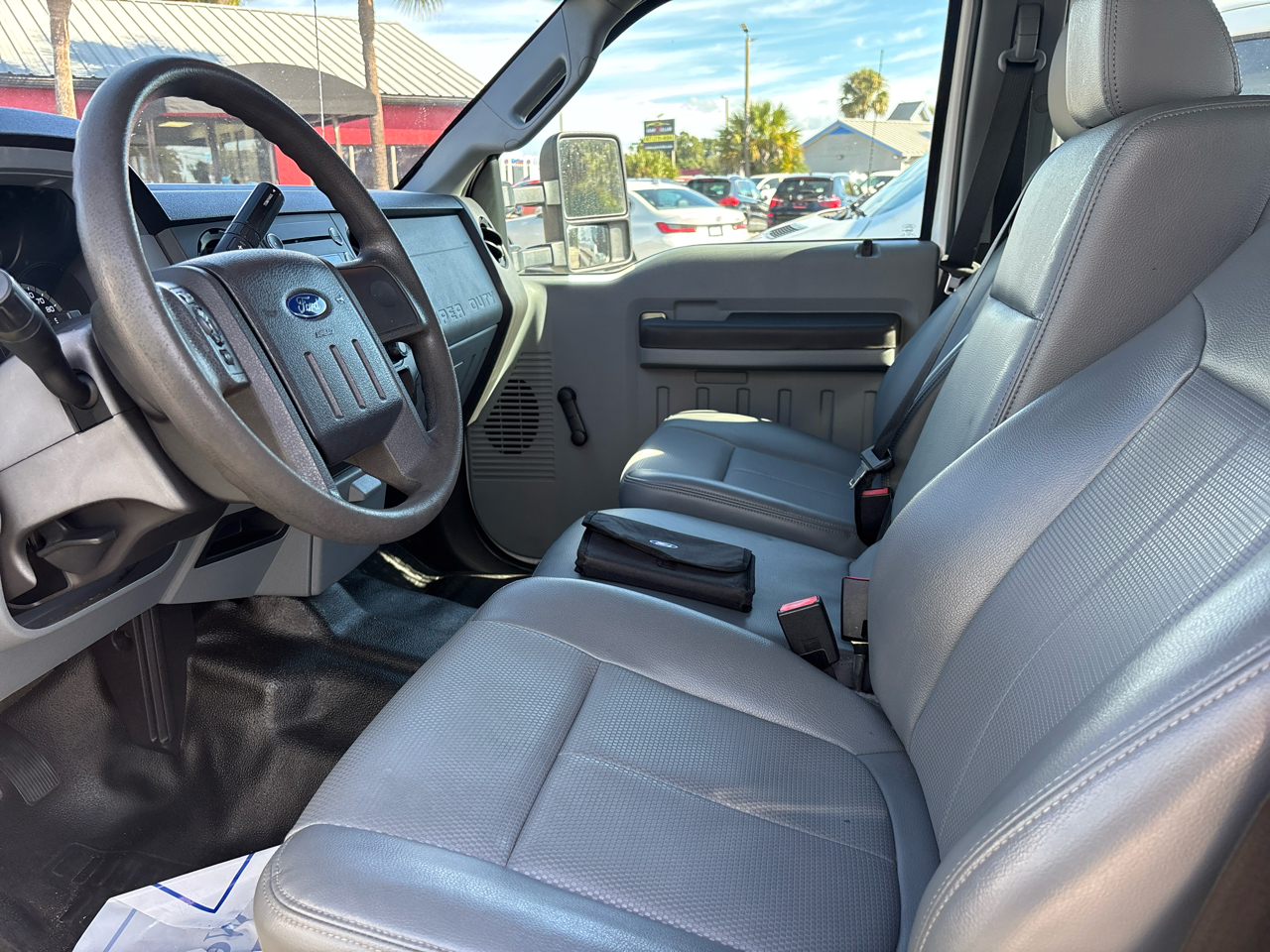 Ford F-250 SD XLT Crew Cab Long Bed 4WD 2015 Ford F-250 SD XLT Crew Cab Long Bed 4WD 2015