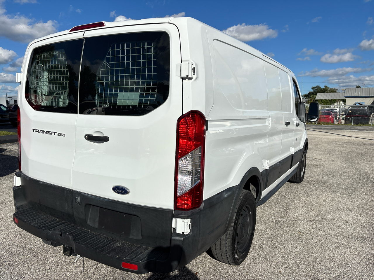 Ford Transit 250 Van Low Roof 60/40 Pass.130-in. WB 2019 Ford Transit 250 Van Low Roof 60/40 Pass.130-in. WB 2019