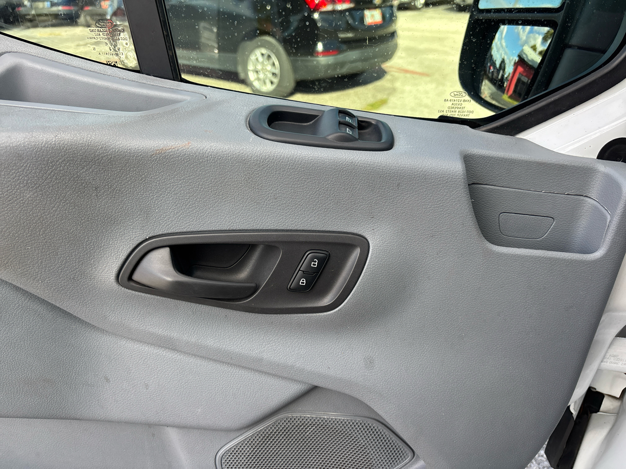 Ford Transit 250 Van Low Roof 60/40 Pass.130-in. WB 2019 Ford Transit 250 Van Low Roof 60/40 Pass.130-in. WB 2019