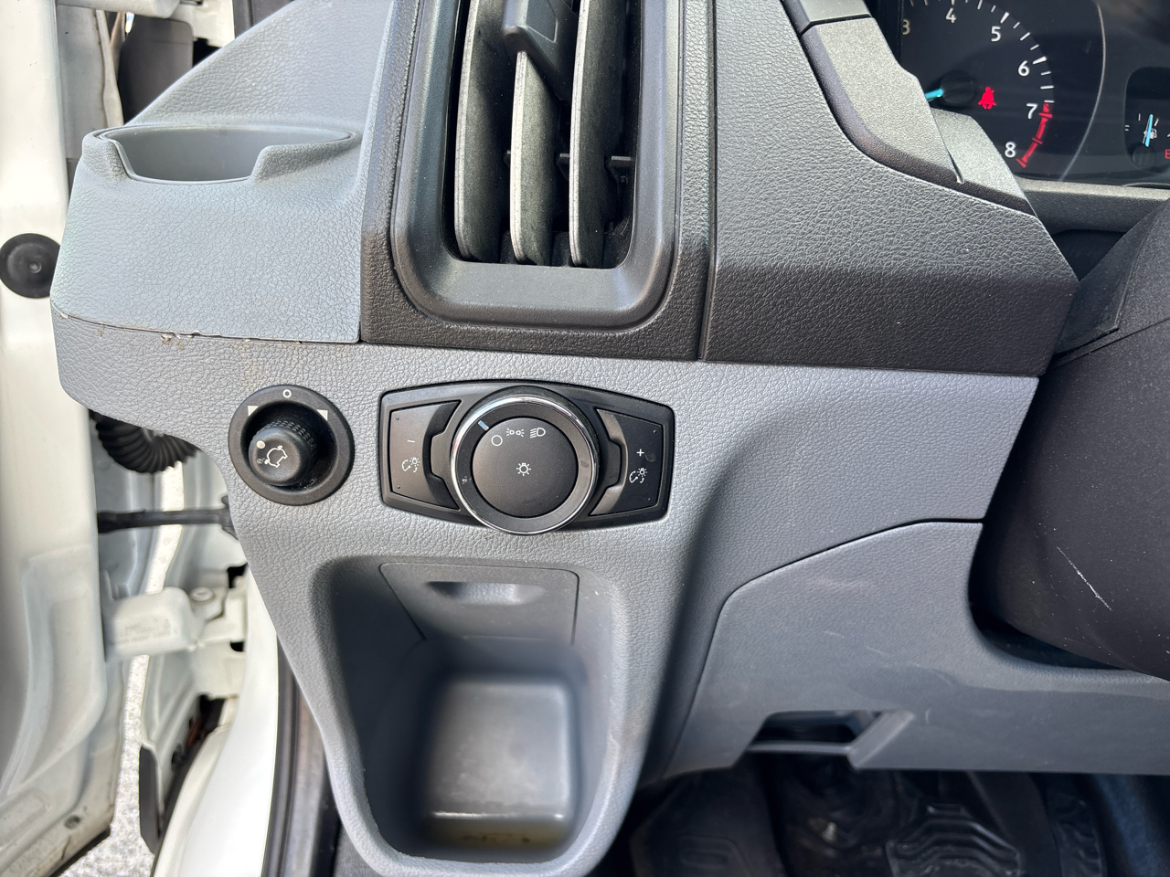 Ford Transit 250 Van Low Roof 60/40 Pass.130-in. WB 2019 Ford Transit 250 Van Low Roof 60/40 Pass.130-in. WB 2019