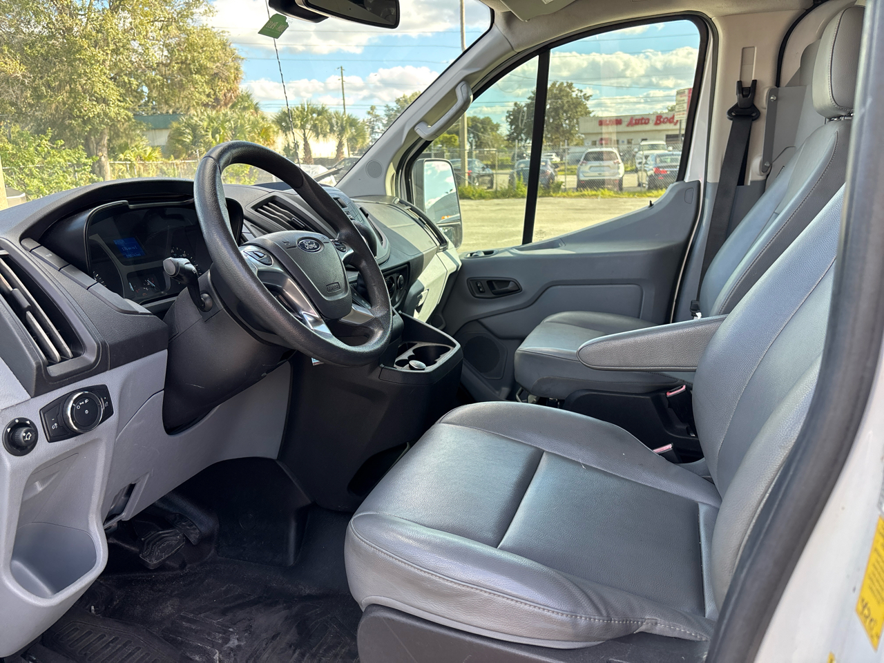 Ford Transit 250 Van Low Roof 60/40 Pass.130-in. WB 2019 Ford Transit 250 Van Low Roof 60/40 Pass.130-in. WB 2019