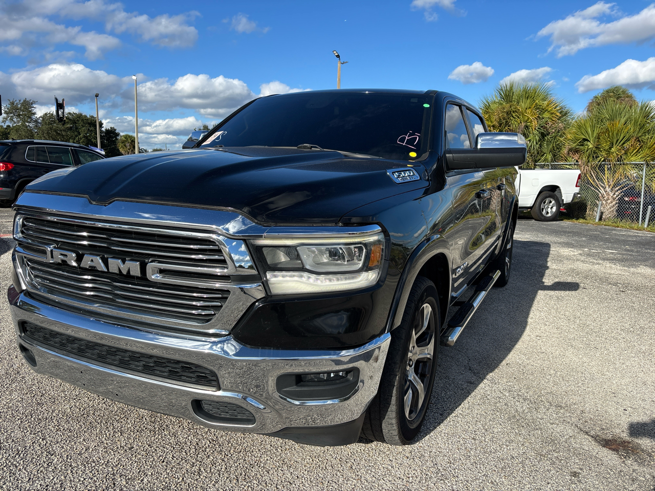 RAM 1500 Laramie Crew Cab SWB 2WD 2019 RAM 1500 Laramie Crew Cab SWB 2WD 2019