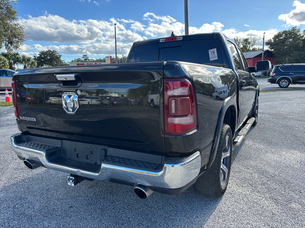 RAM 1500 Laramie Crew Cab SWB 2WD 2019 RAM 1500 Laramie Crew Cab SWB 2WD 2019