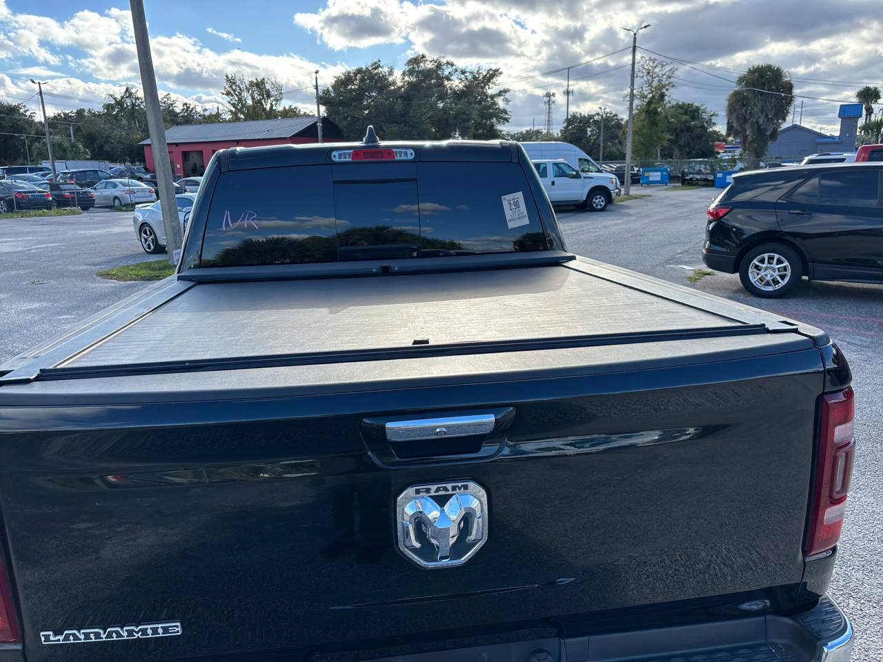 RAM 1500 Laramie Crew Cab SWB 2WD 2019 RAM 1500 Laramie Crew Cab SWB 2WD 2019