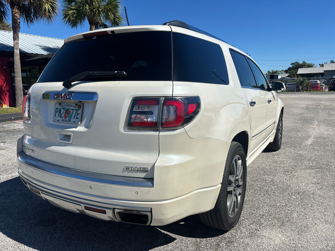 GMC Acadia Denali AWD 2014 GMC Acadia Denali AWD 2014