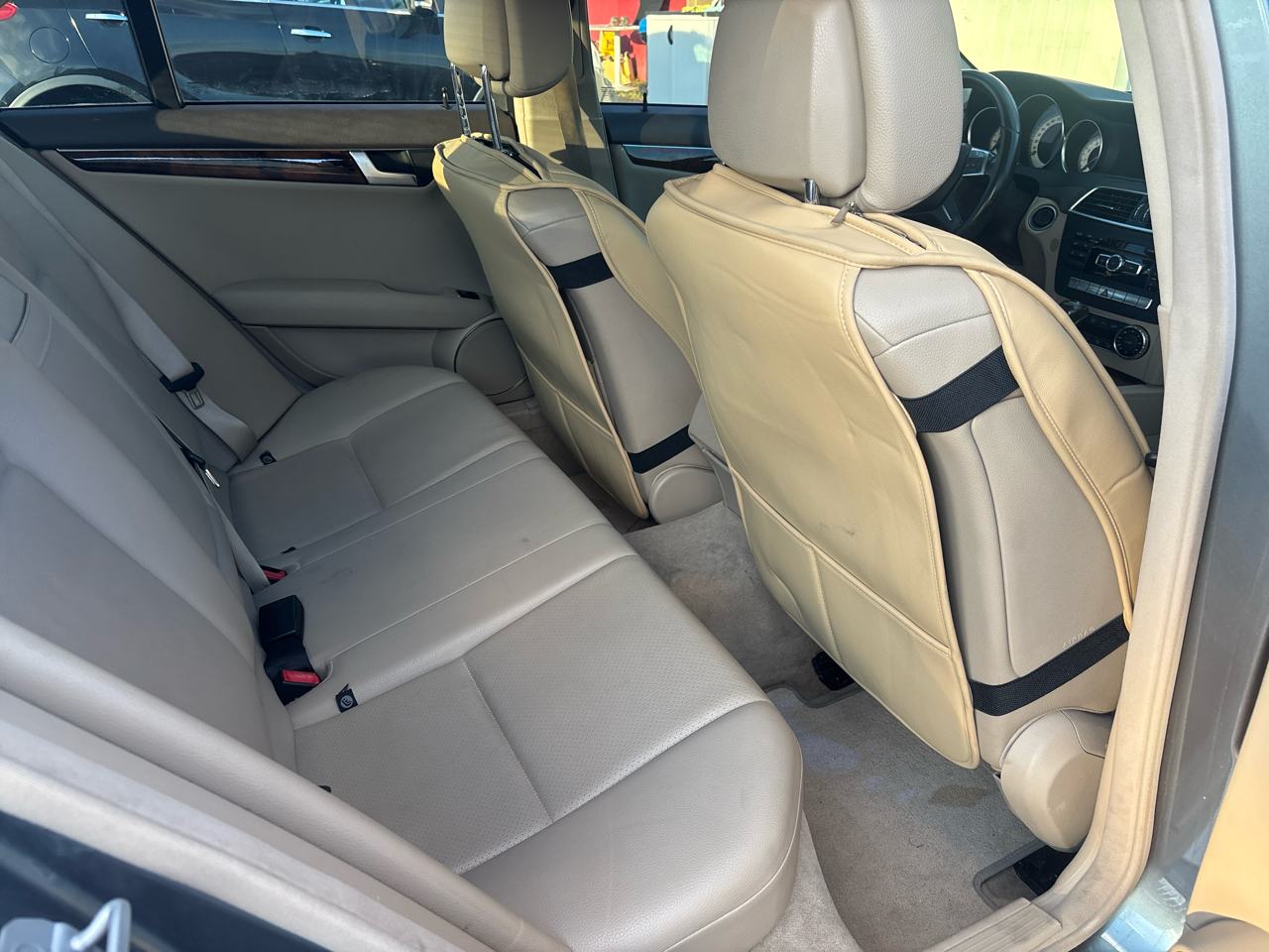 2012 Mercedes Benz C 250 Luxury Sedan photo 3