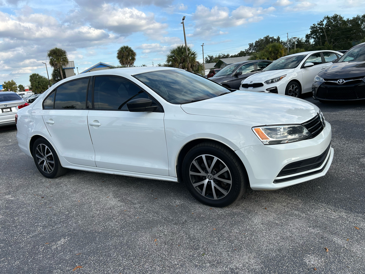 Volkswagen Jetta SE 6A 2016
