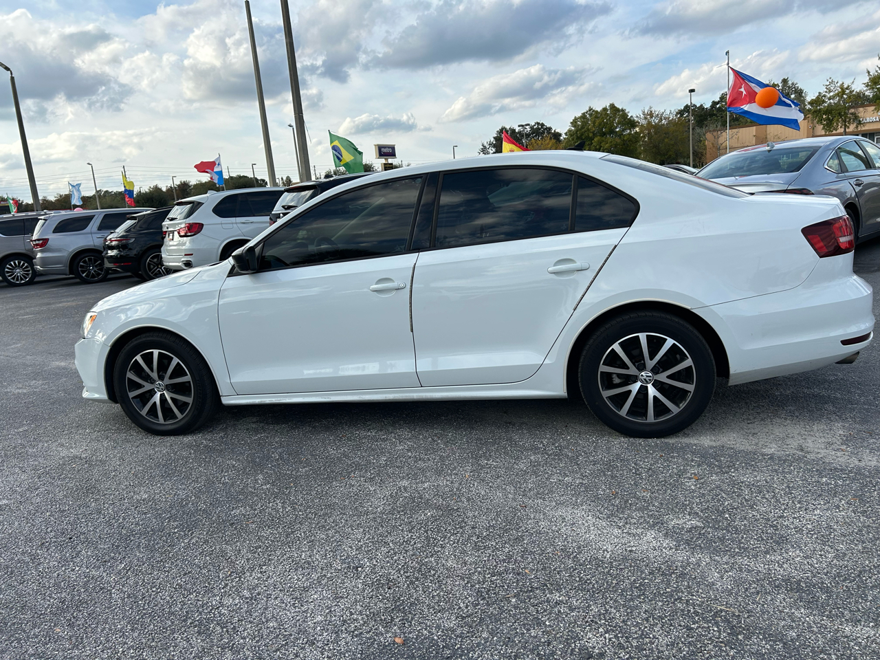 Volkswagen Jetta SE 6A 2016