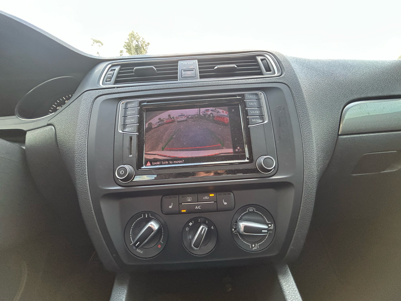 Volkswagen Jetta SE 6A 2016