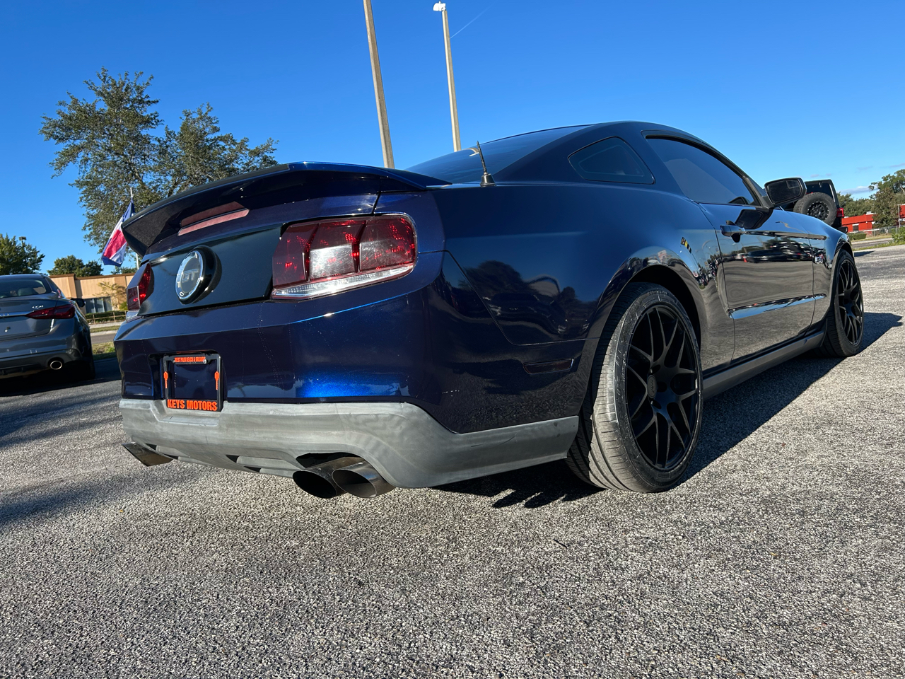 2012 Ford Mustang GT photo 2