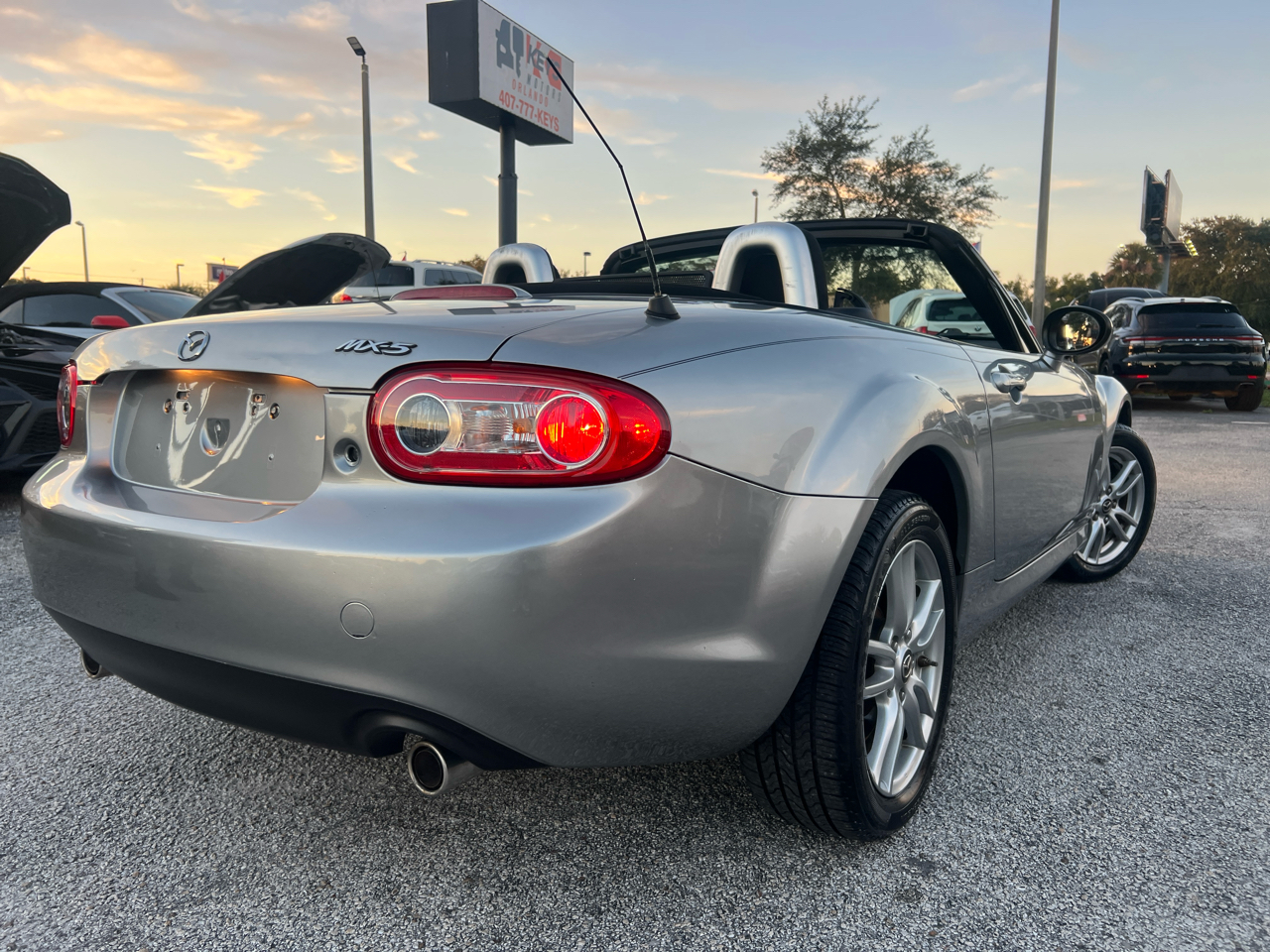 Mazda MX-5 Miata Sport AT 2014