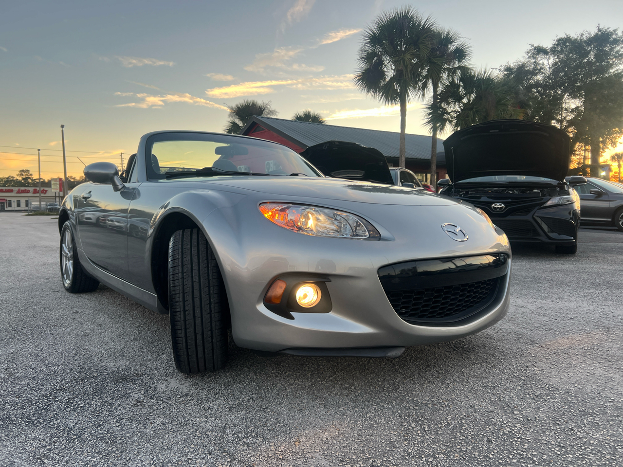 Mazda MX-5 Miata Sport AT 2014