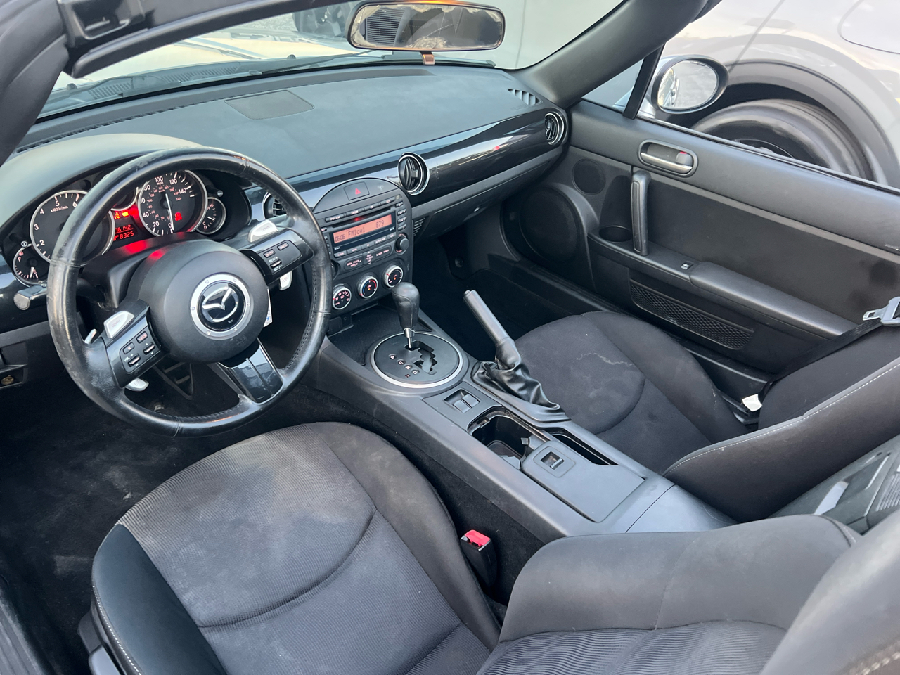Mazda MX-5 Miata Sport AT 2014