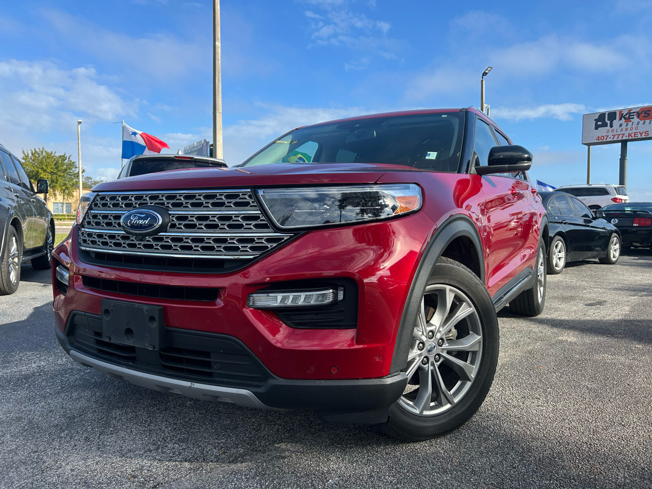 2021 Ford Explorer Limited's photo