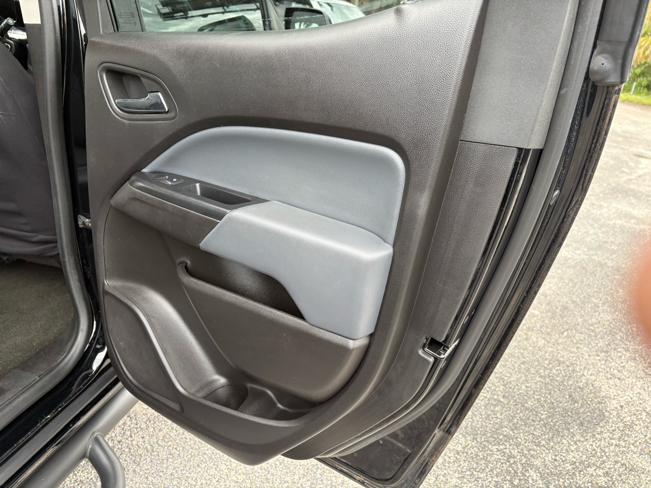 Chevrolet Colorado Z71 Crew Cab 2WD Short Box 2016