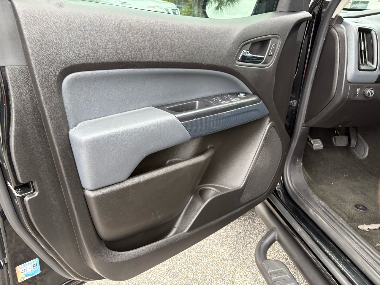 Chevrolet Colorado Z71 Crew Cab 2WD Short Box 2016