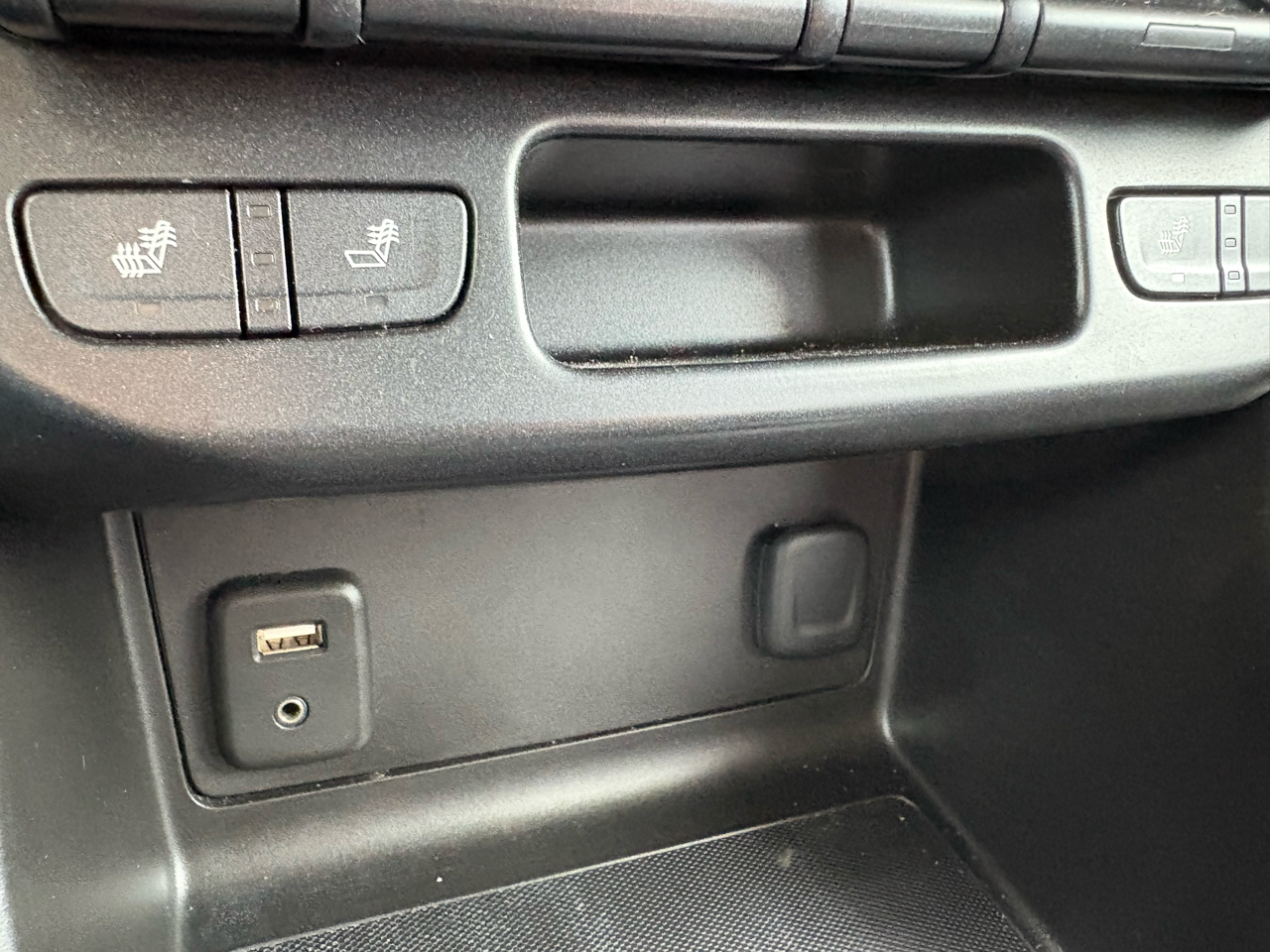 Chevrolet Colorado Z71 Crew Cab 2WD Short Box 2016