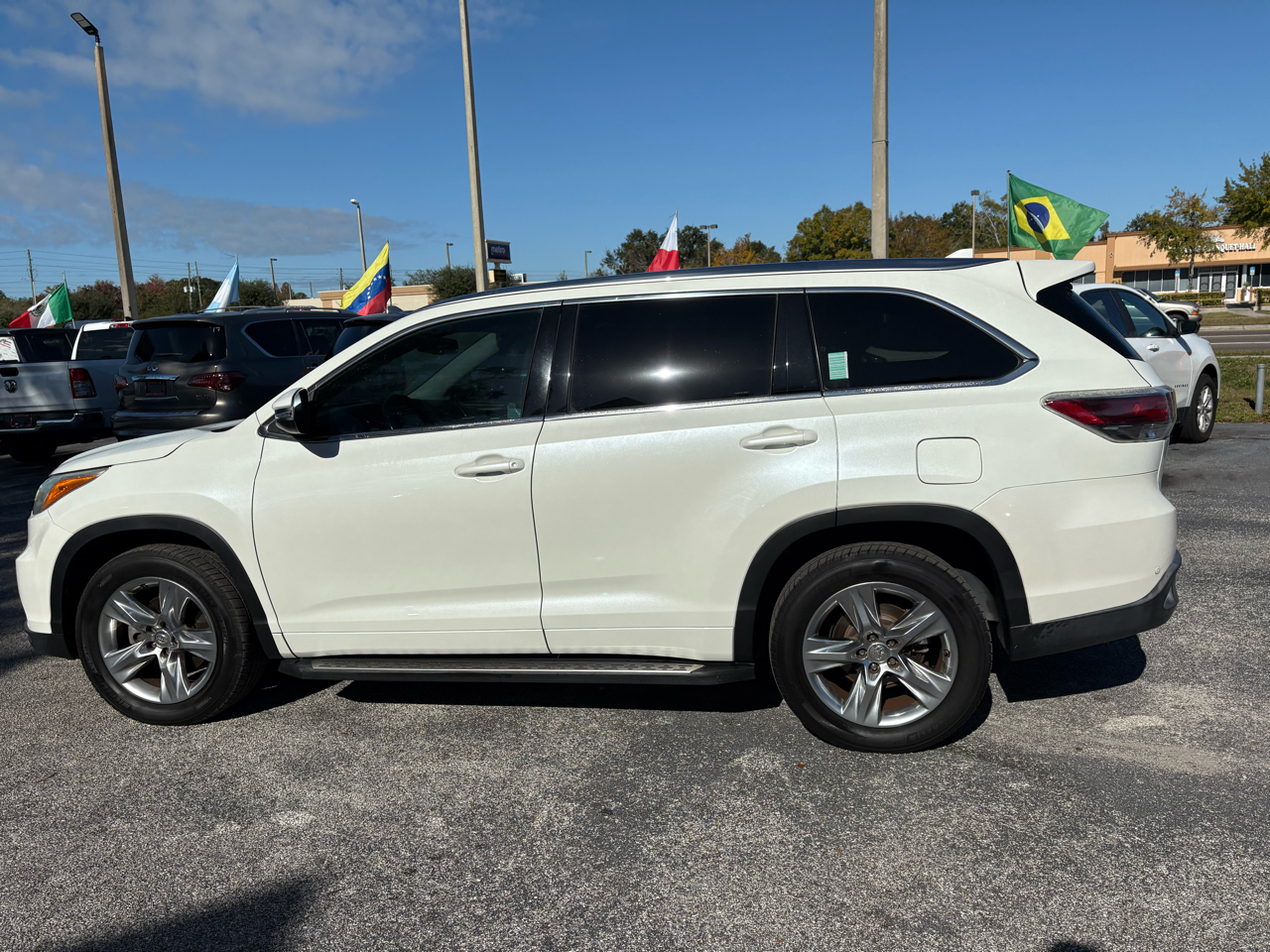 Toyota Highlander Limited FWD V6 2015