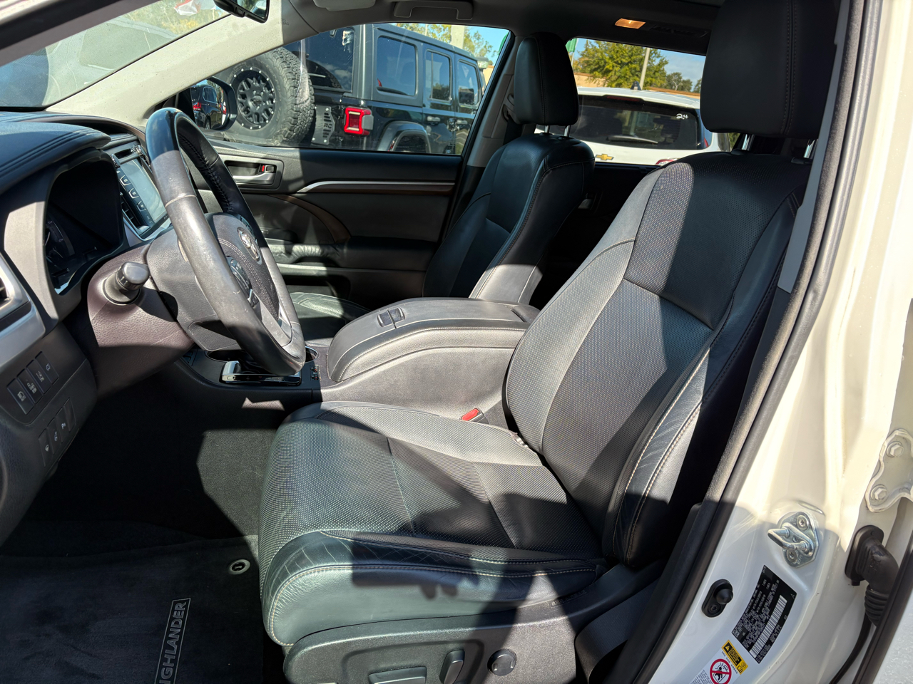 Toyota Highlander Limited FWD V6 2015