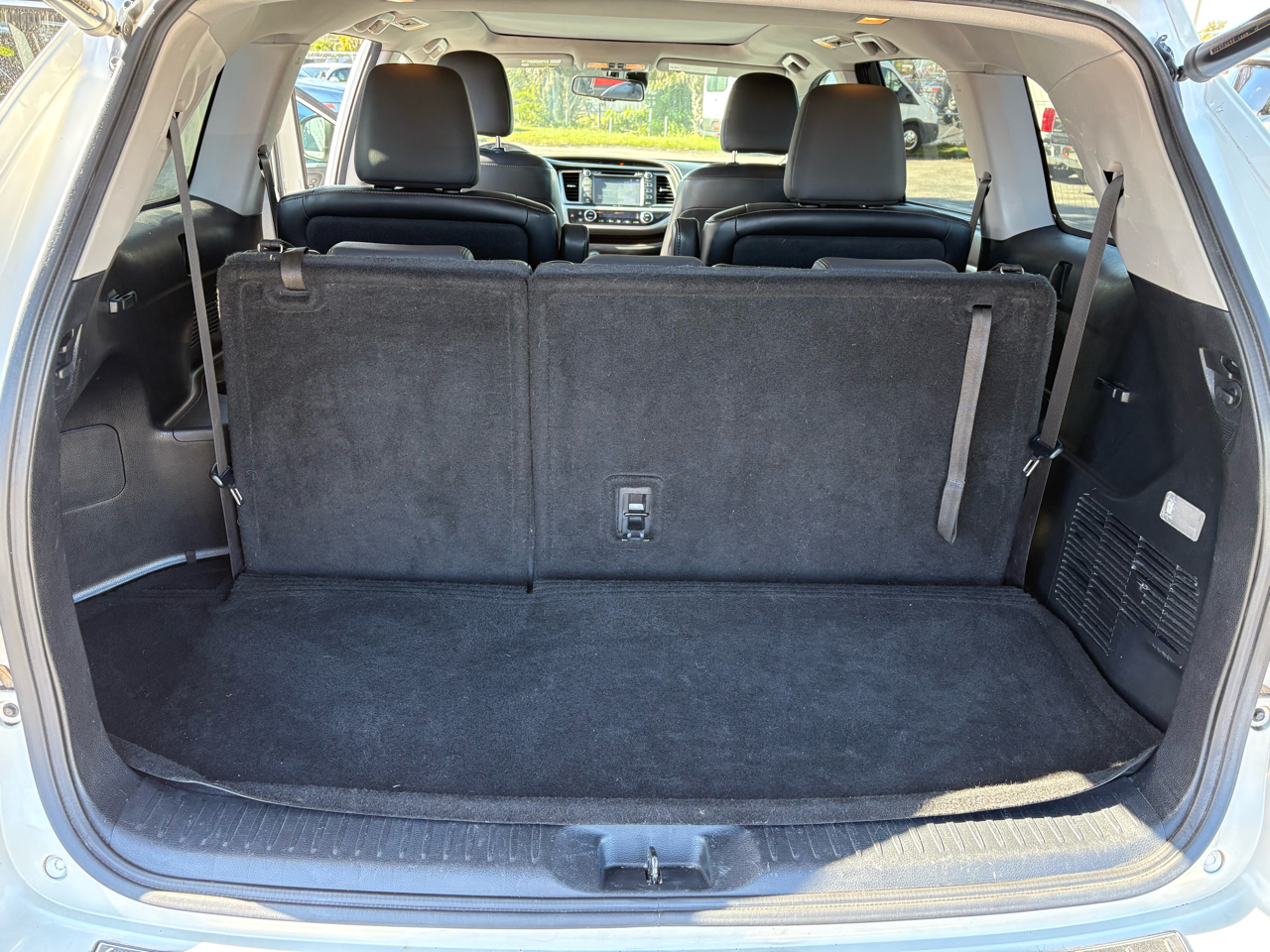 Toyota Highlander Limited FWD V6 2015