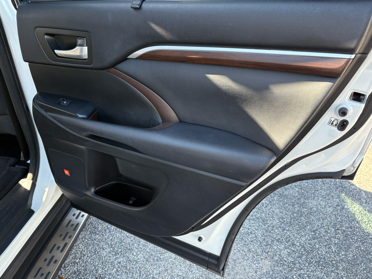 Toyota Highlander Limited FWD V6 2015