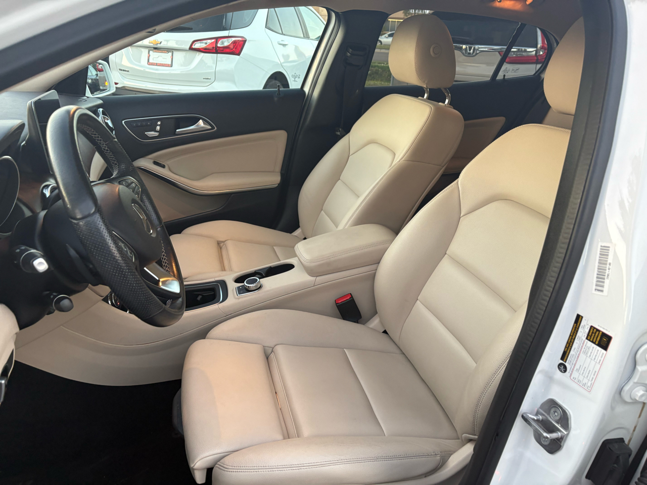 Mercedes-Benz GLA-Class GLA250 2019