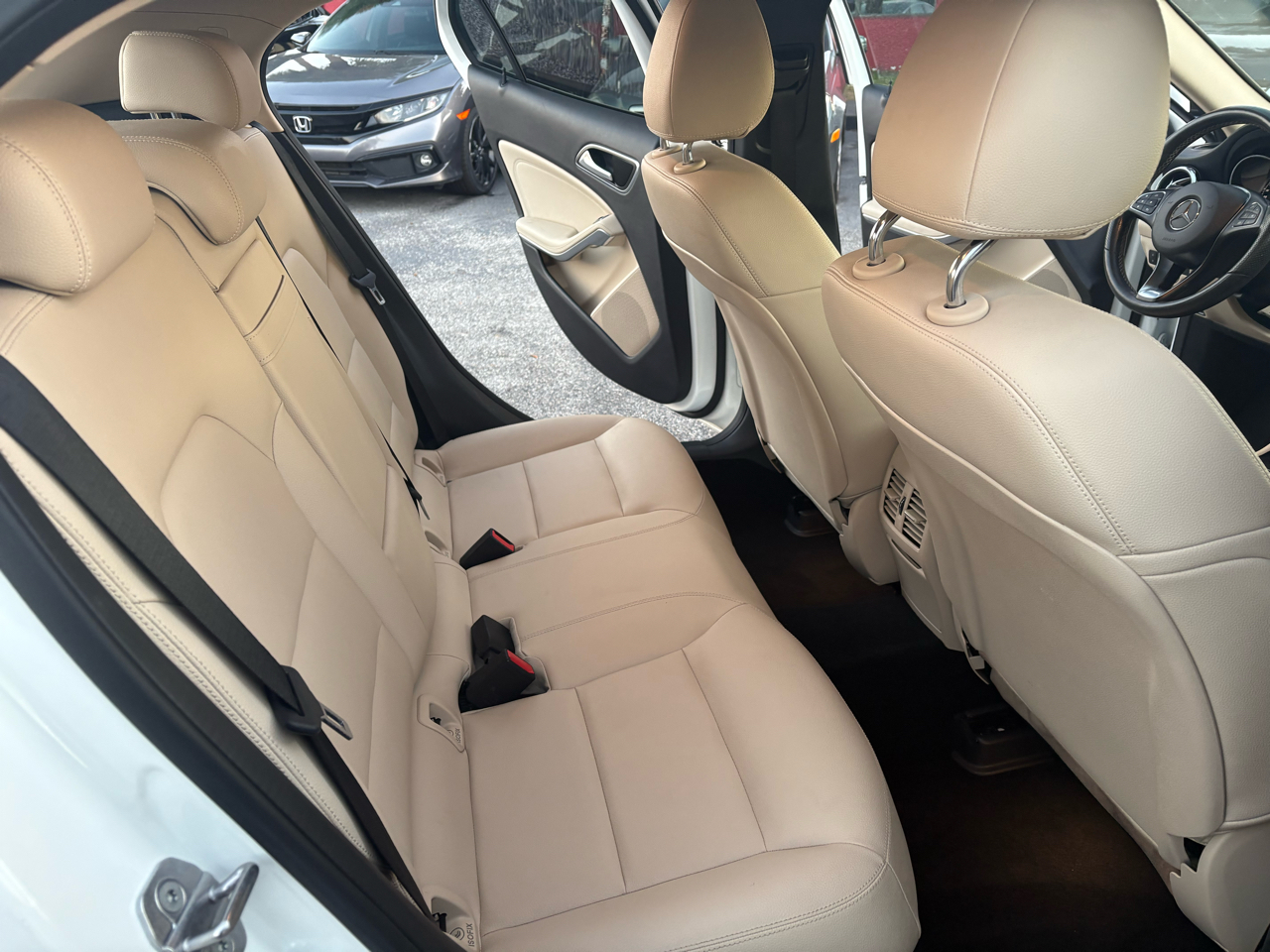 Mercedes-Benz GLA-Class GLA250 2019