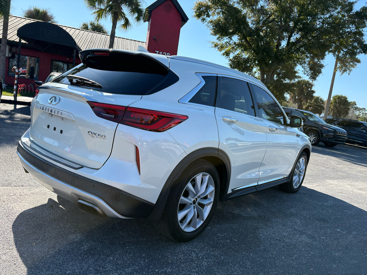 Infiniti QX50 LUXE 2019