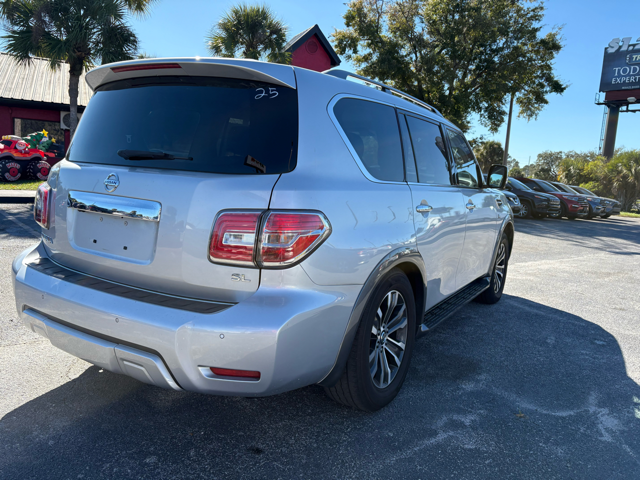 Nissan Armada SV AWD 2018