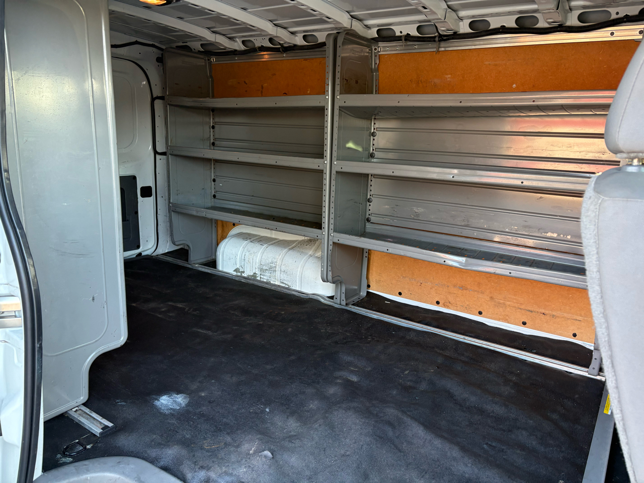 Nissan NV Cargo 1500 SV 2018