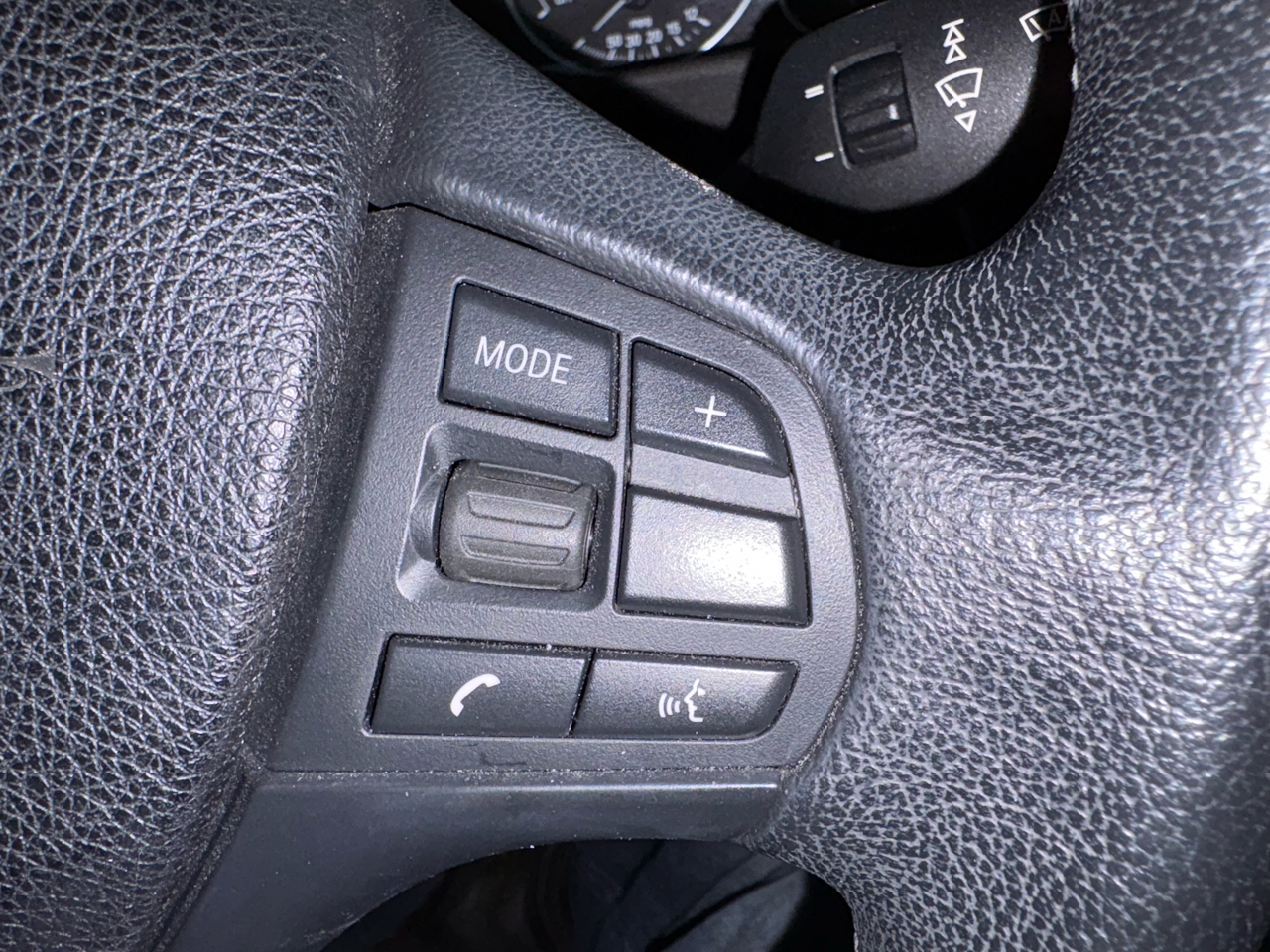 BMW 3-Series 320i Sedan 2015