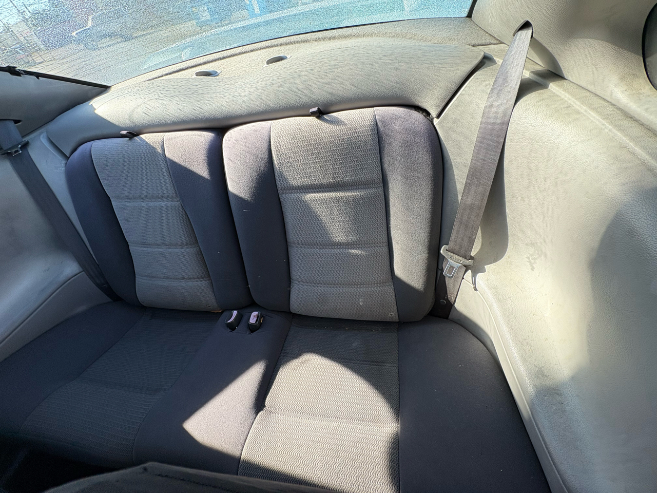 Ford Mustang Standard Coupe 2003