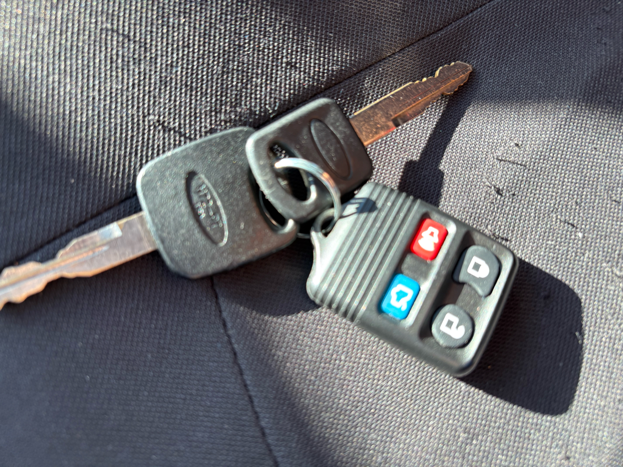 Ford Mustang Standard Coupe 2003