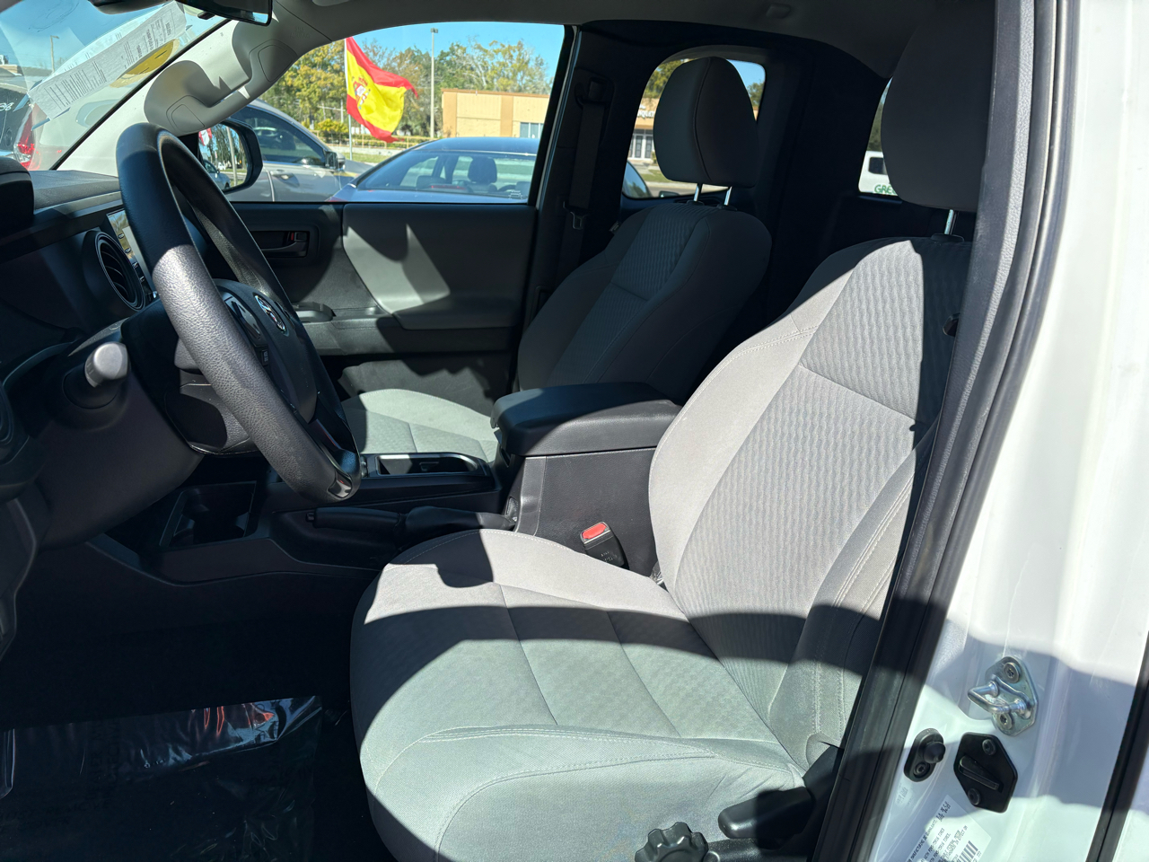 Toyota Tacoma SR5 Access Cab I4 6AT 2WD 2023