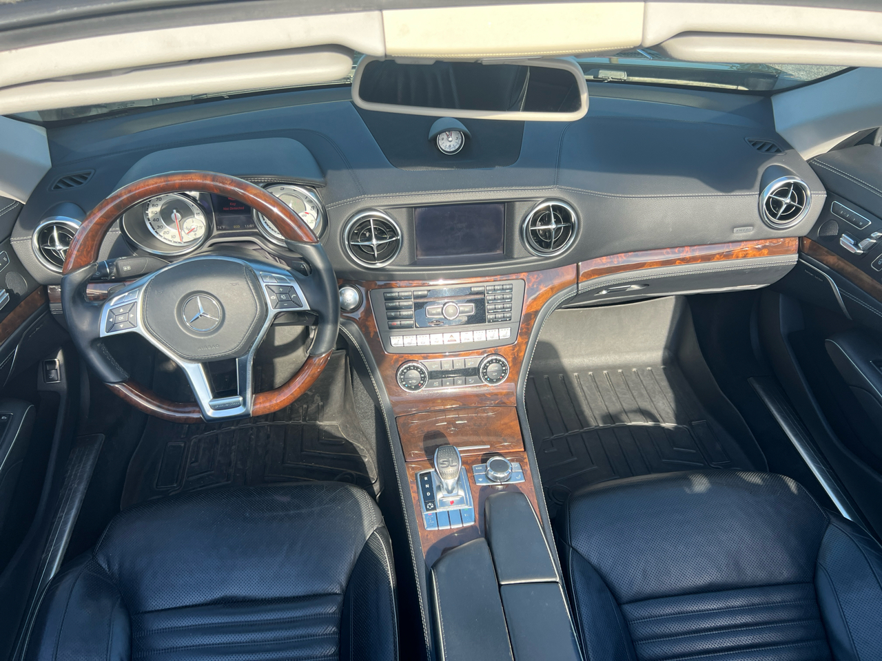 Mercedes-Benz SL-Class SL550R 2014