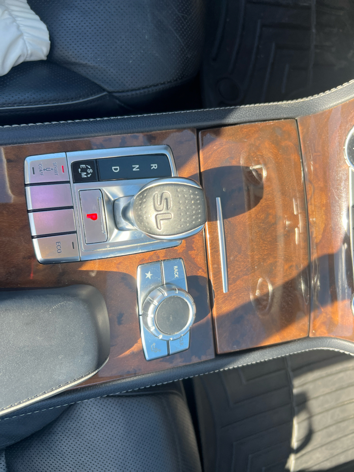 Mercedes-Benz SL-Class SL550R 2014