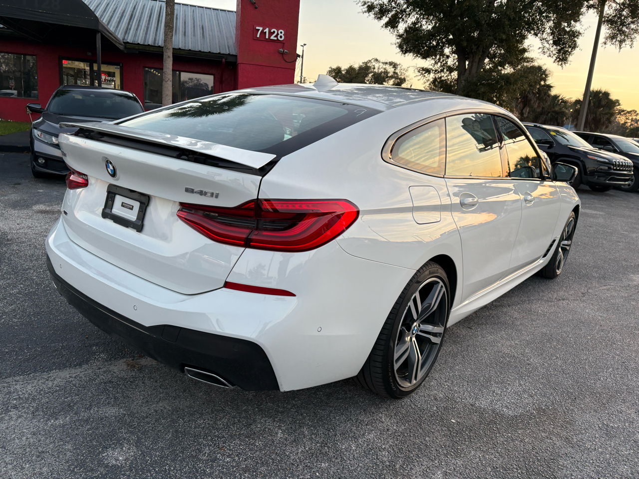BMW 6-Series Gran Turismo 640i xDrive 2019